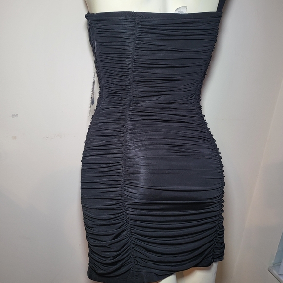 GRASS collection Size L one shoulder bodycon little BLACK dress - Picture 4 of 9